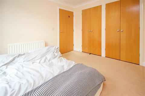 2 bedroom ground floor flat to rent - George Roche Road, Canterbury