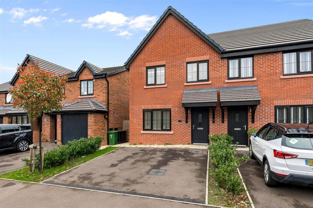 Silk Mill Street, Tyldesley M28 3 bed semidetached house for sale £
