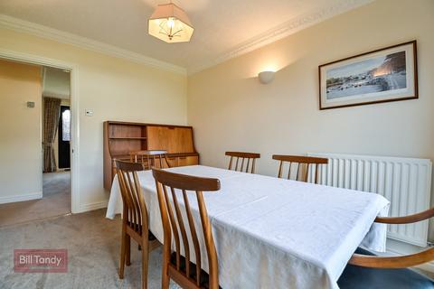6 Vale Close, Lichfield, WS13 7LJ