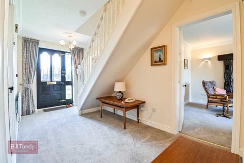 6 Vale Close, Lichfield, WS13 7LJ