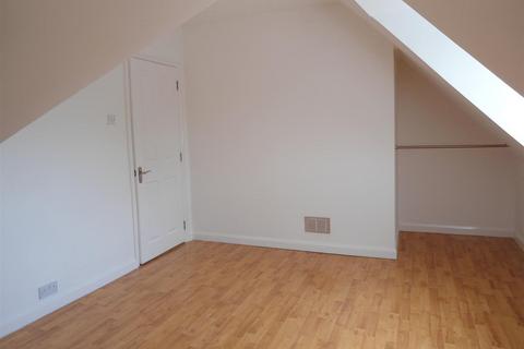 2 bedroom flat to rent - Maidstone Road, Rochester