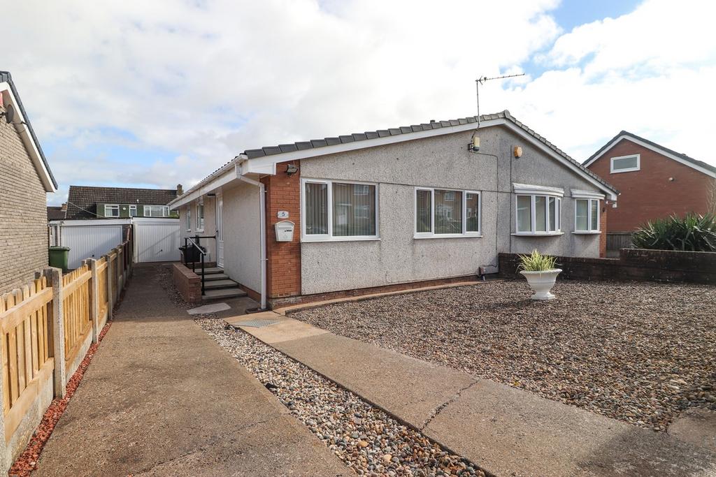 Egerton Grove, Morton, Carlisle, CA2 3 bed semidetached bungalow for