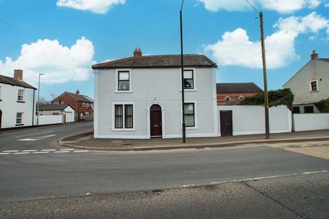 4 bedroom end of terrace house for sale, English Street, Longtown, Carlisle, CA6