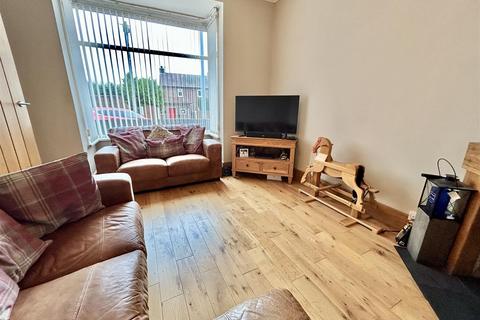 16 Station Road, Kippax, Leeds, LS25 7LB
