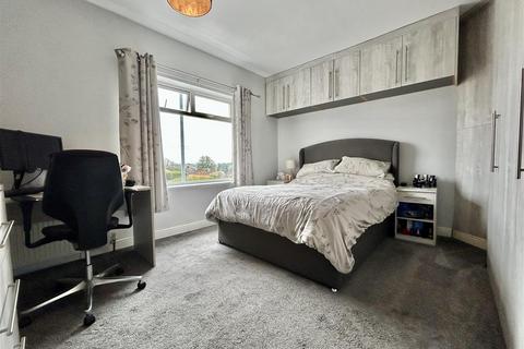 16 Station Road, Kippax, Leeds, LS25 7LB