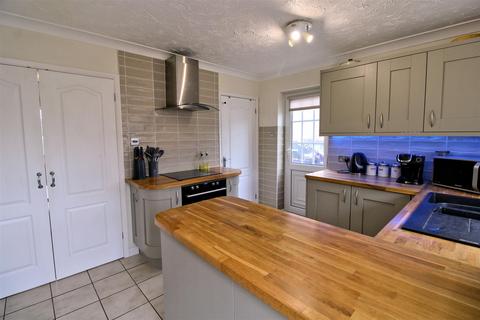 3 bedroom semi-detached house for sale - Rainsthorpe, South Wootton