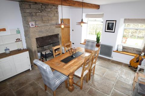 12 Dockroyd, Oakworth, Keighley, BD22 7RH