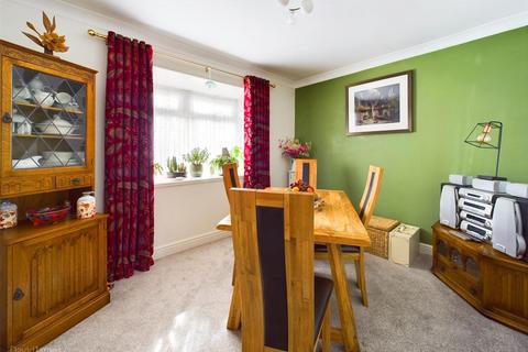 3 bedroom semi-detached house for sale, The Close, Nottingham NG5