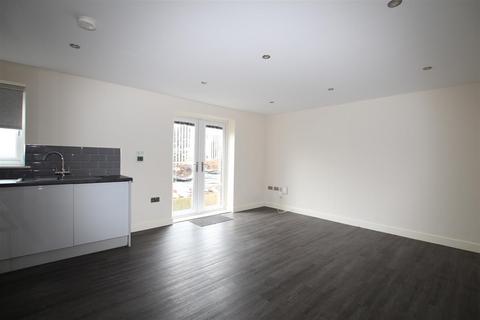 1 bedroom apartment to rent - High Street, Idle, Bradford