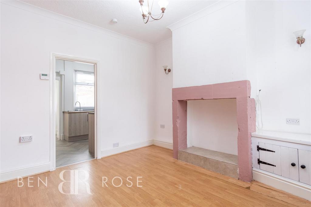 Lounge/Kitchen