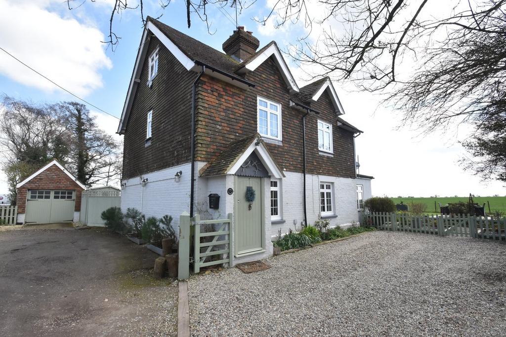 Woodside Green, Lenham, ME17 4 bed detached house for sale £850,000