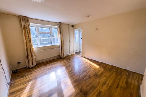 2 bedroom terraced house for sale, Robb Road, Stanmore, HA7