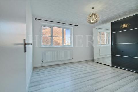 2 bedroom flat for sale, Hawarden Hill, London, NW2