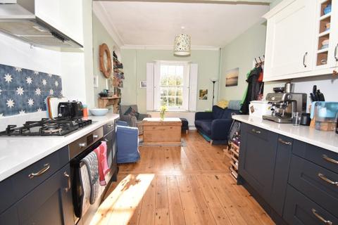 11 Albion Place, Exeter, EX4 6LH