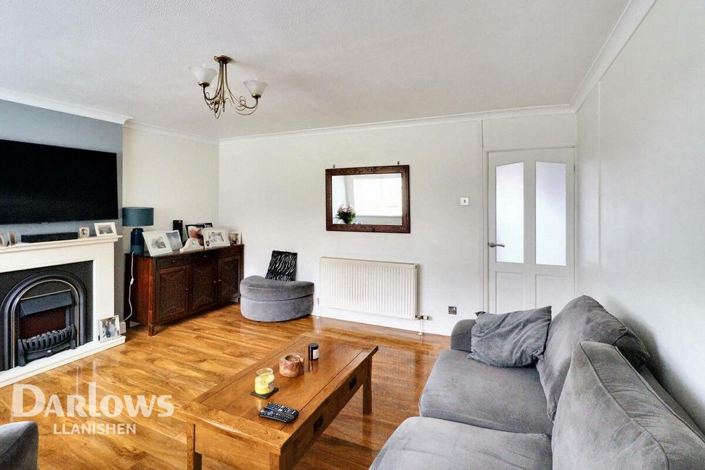 The Hawthorns, Cardiff 2 bed terraced house for sale £200,000