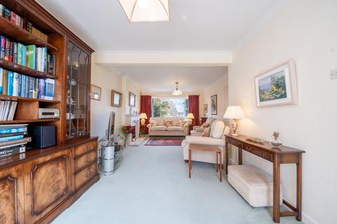 37 Old Hay Close, Sheffield, S17 3GP