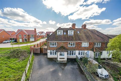 3, Gravetts Cottages Tangley Lane, Guildford, GU3 3JX