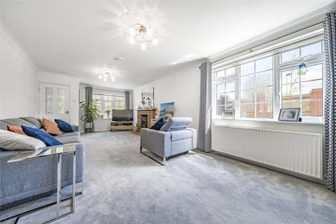 3, Gravetts Cottages Tangley Lane, Guildford, GU3 3JX