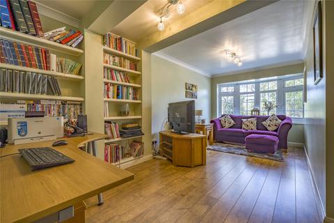 3, Gravetts Cottages Tangley Lane, Guildford, GU3 3JX