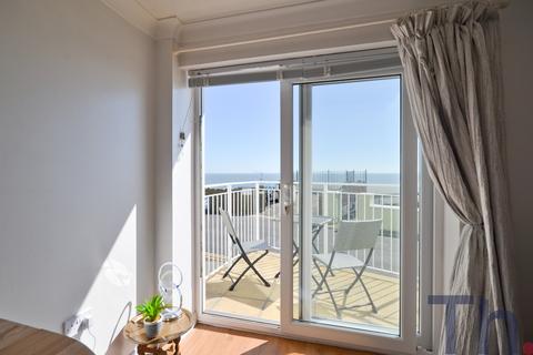 2 bedroom flat for sale, Hambrough Road, Ventnor PO38