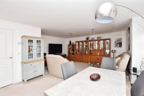 2 bedroom apartment for sale, Ruth King Close, Lexden, Colchester, CO3