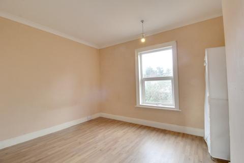 8 Sylvester Avenue, Doncaster, DN4 8AH