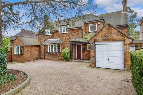 4 bedroom detached house for sale, High Road, Chigwell, Essex