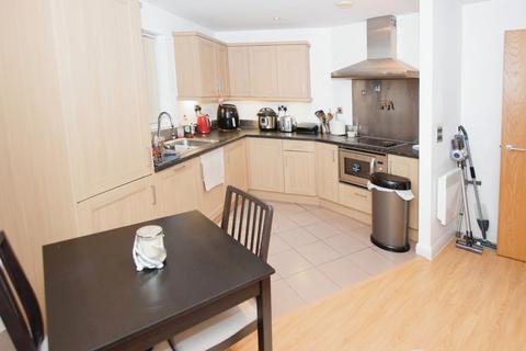 2 bedroom flat to rent, XQ7 Building, Taylorson Street South, Salford, M5