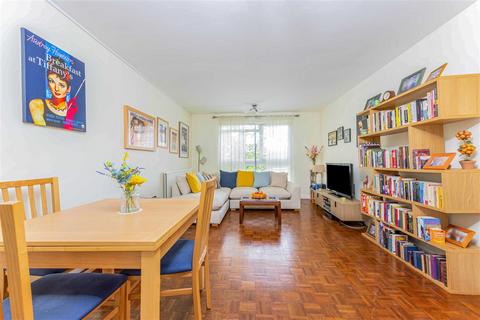 2 bedroom apartment for sale, Wessex Court, Putney Hill, London