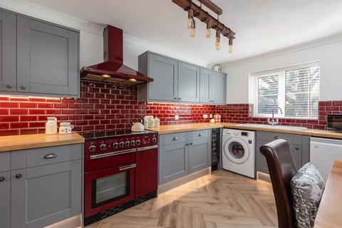 4 Ash Court, Foxholes, Driffield, YO25 3QR