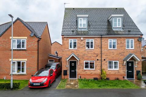 3 bedroom townhouse for sale, Cardinal Way, Newton-Le-Willows, WA12