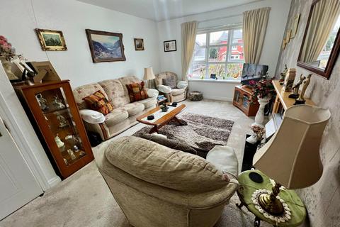 2 bedroom apartment for sale, Kingfisher Mews, Poulton-Le-Fylde FY6