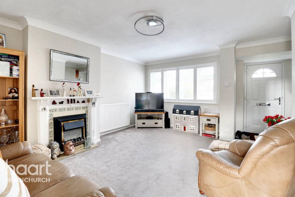 Yale Way, Hornchurch 3 bed end of terrace house for sale £400,000