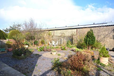 7 Heol Rowen, Fairbourne, LL38 2UQ