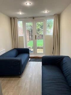 5 bedroom house share to rent - Foster Hill Road
