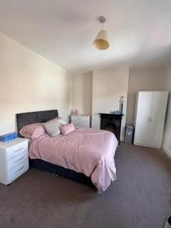 5 bedroom house share to rent - Foster Hill Road