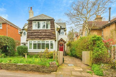 4 bedroom detached house for sale, Tuckton Road, Bournemouth BH6