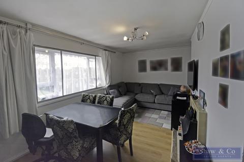 2 bedroom flat for sale, Ringway, SOUTHALL UB2