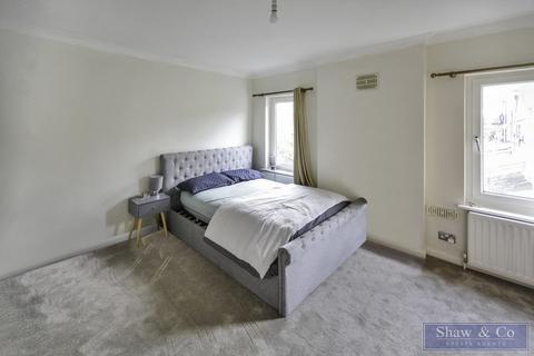 1 bedroom flat for sale - Grove Road, Hounslow TW3