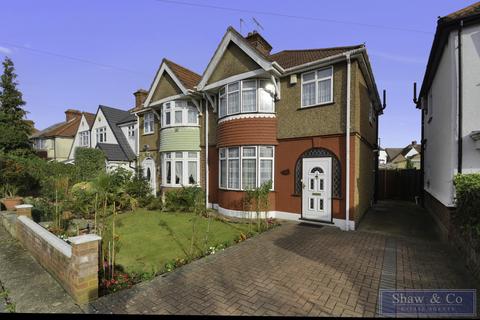 3 bedroom semi-detached house for sale, Heston Avenue, Hounslow TW5