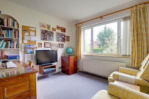 19 Fernbrook Road, Caversham, Reading, RG4 7HG