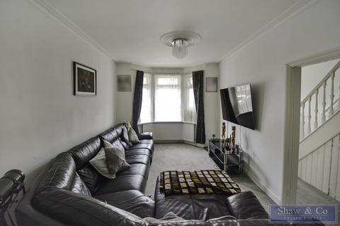 3 bedroom terraced house for sale, Stratford Road, Southall UB2
