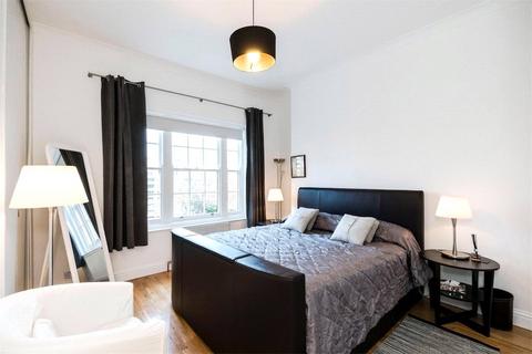 2 bedroom apartment to rent, Hyde Park Gardens, London, W2