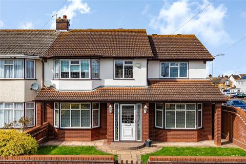 2 Gilroy Close, Rainham, RM13 7LH