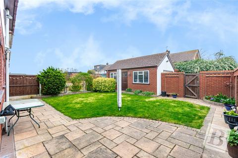 2 Gilroy Close, Rainham, RM13 7LH
