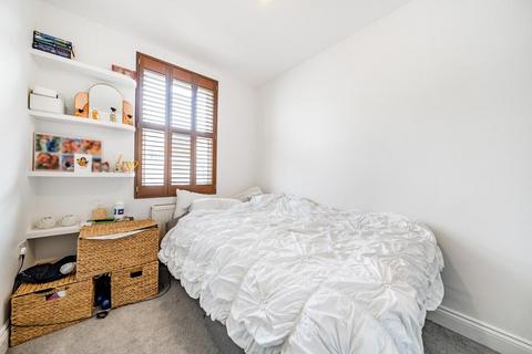 2 bedroom flat for sale, Latchmere Road, Battersea