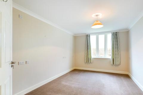 2 bedroom flat for sale, Shipton Road, Milton-under-Wychwood, Chipping Norton OX7