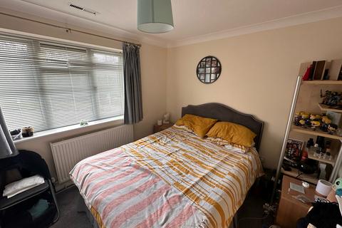 1 bedroom end of terrace house for sale, Barn Meadow Close, Church Crookham GU52