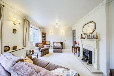 2 bedroom flat for sale - Warwick Grange, Solihull, West Midlands, B91