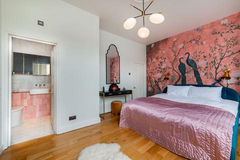 4 bedroom terraced house to rent - Mortimer Road, London, N1